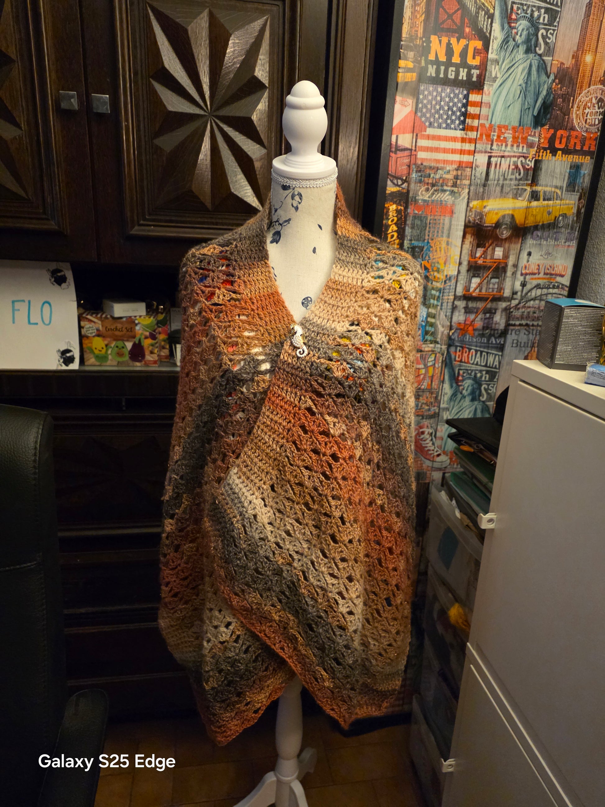 Etole /poncho/ 1 marron 1 rose et 1 Bordeaux