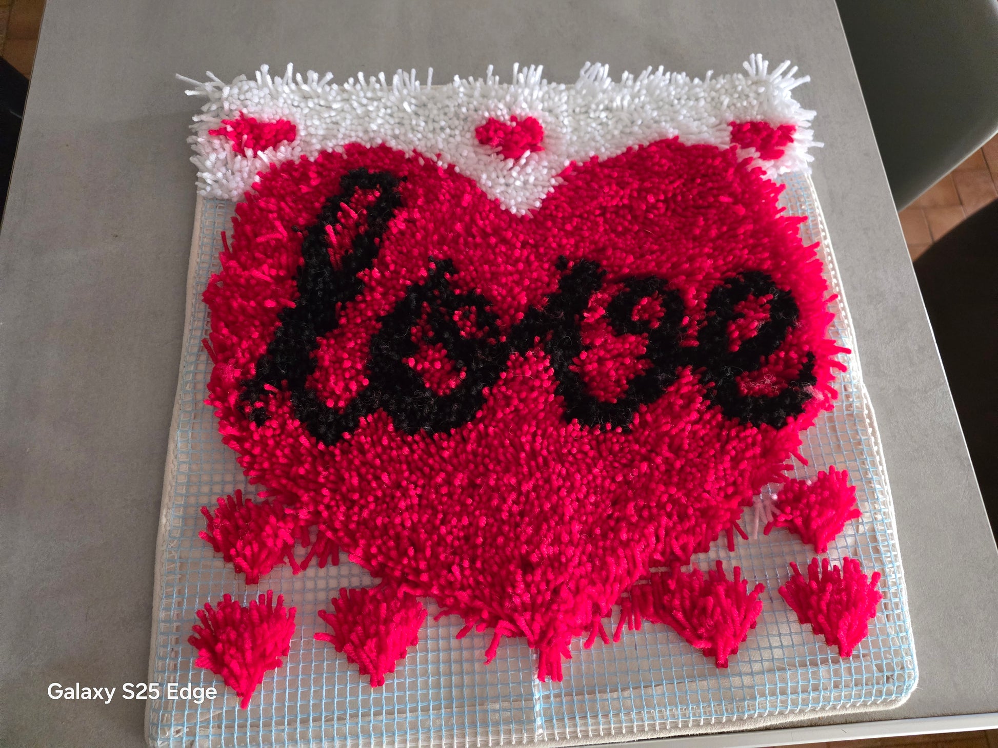 Housse de coussin love point noue collection Saint valentin avec son coussin