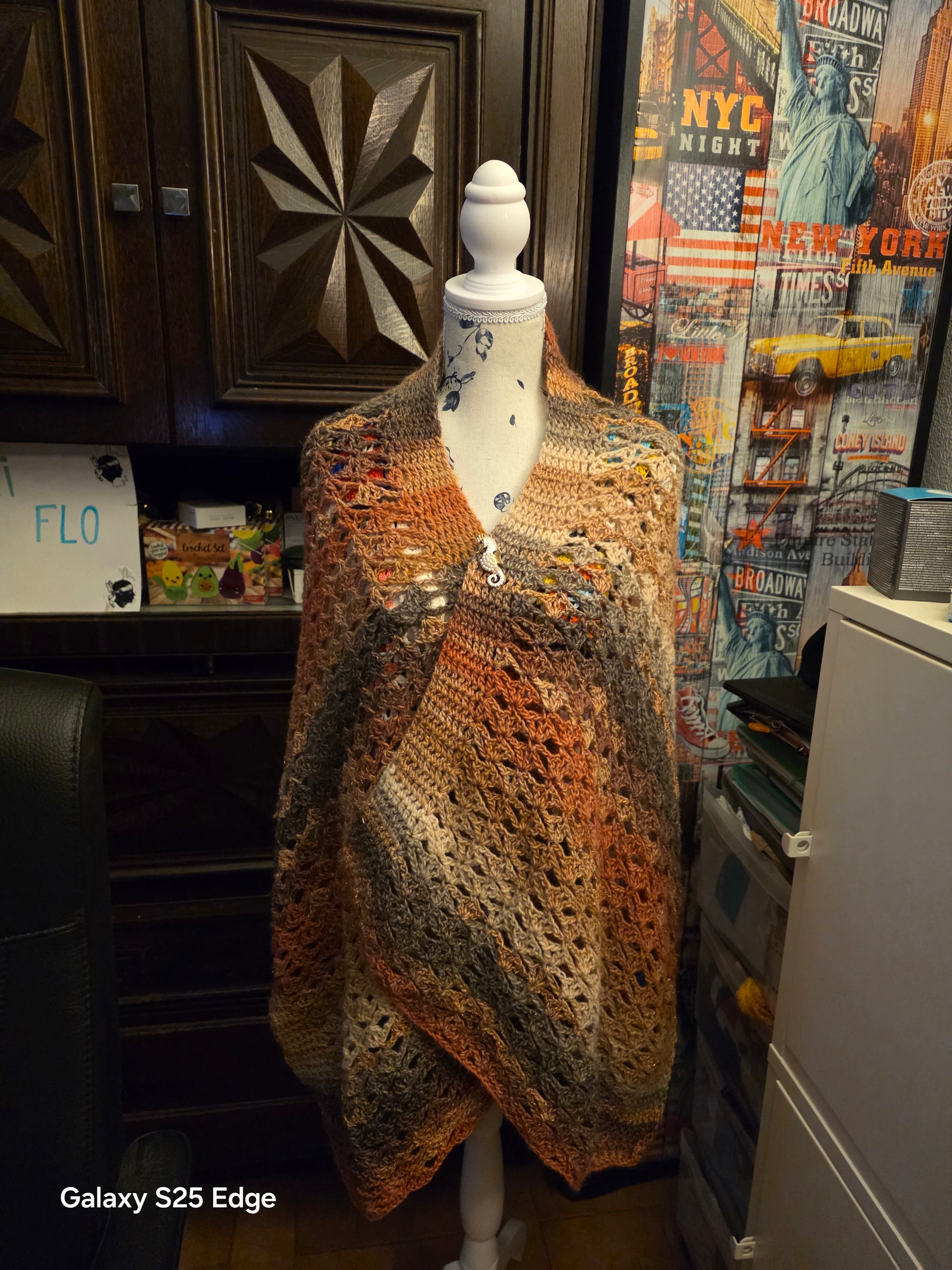 Etole /poncho/ 1 marron 1 rose et 1 Bordeaux